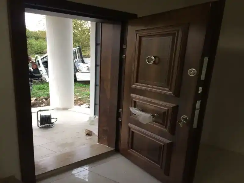 Çelik Kapı Montajı