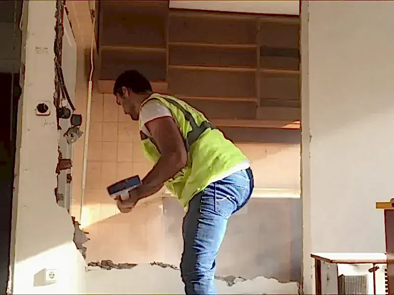 Duvar Yıkımı ve Kırımı